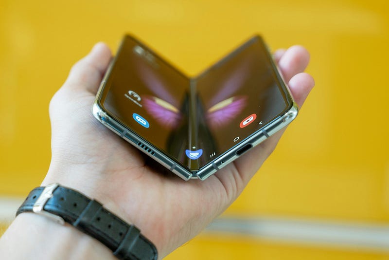 Folding phone innovation overview