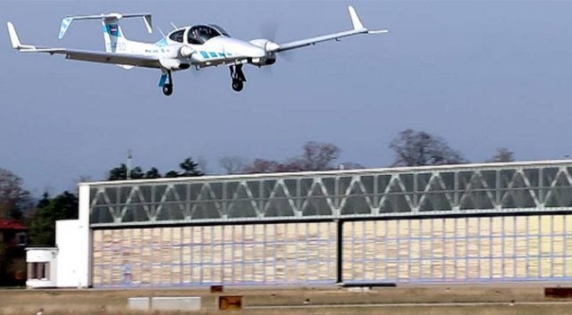 Autonomous airplane landing technology demonstration